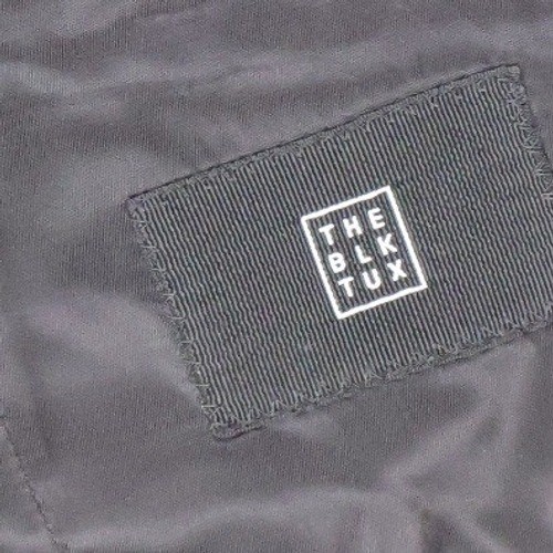 The Black Tux Tuxedo Jacket Peak Lapel Black Solid 38 Wool Tollegno 1900