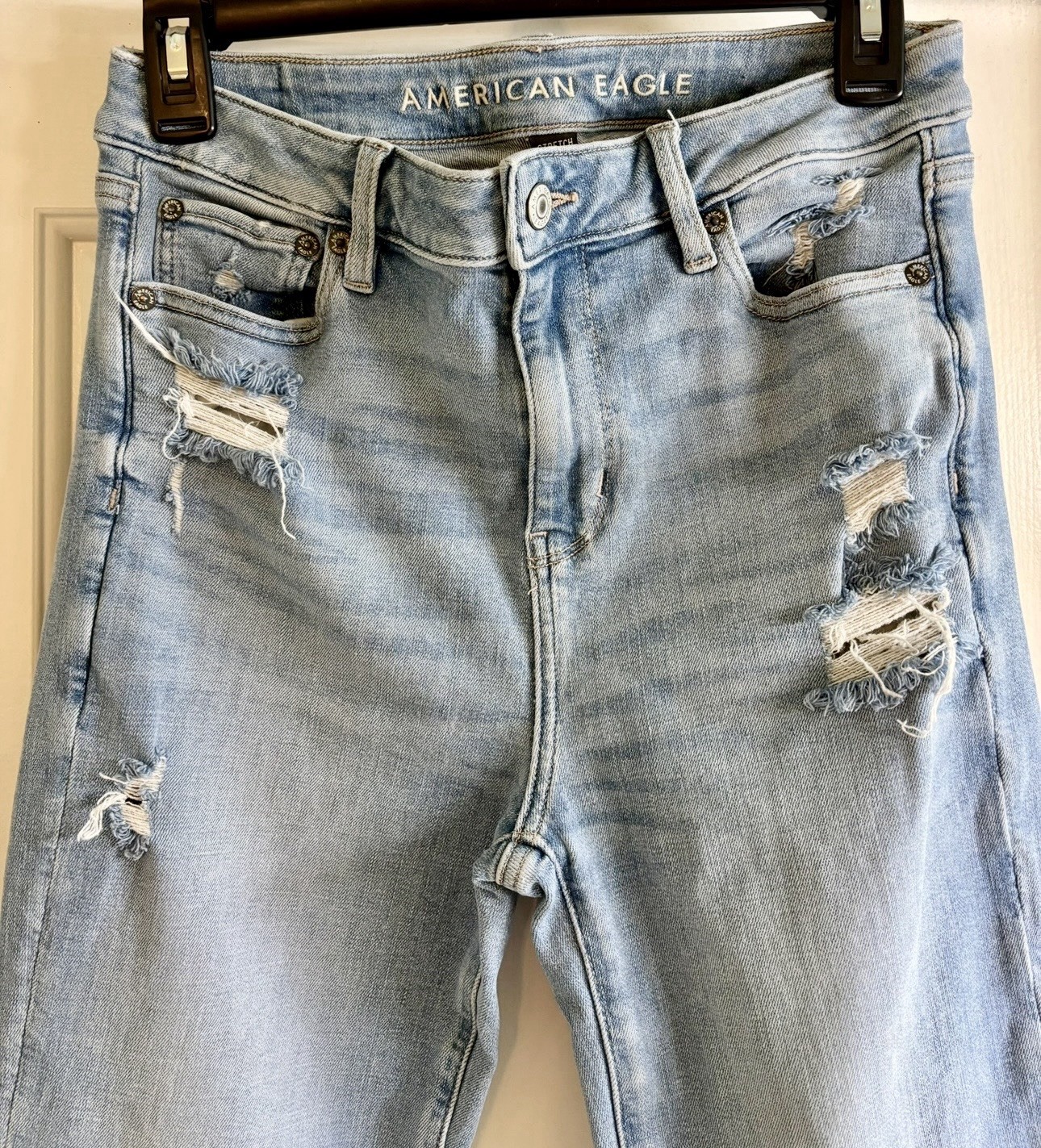 American Eagle Outfitters Super High-Rise Flared Light Wash Jeans size 4 Long