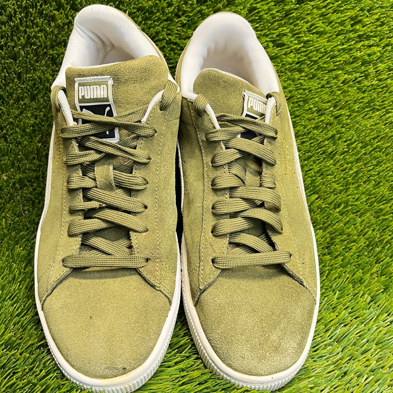 Puma Suede Classics Low Mens Size 10 Green White Athletic Walking Shoes Sneakers