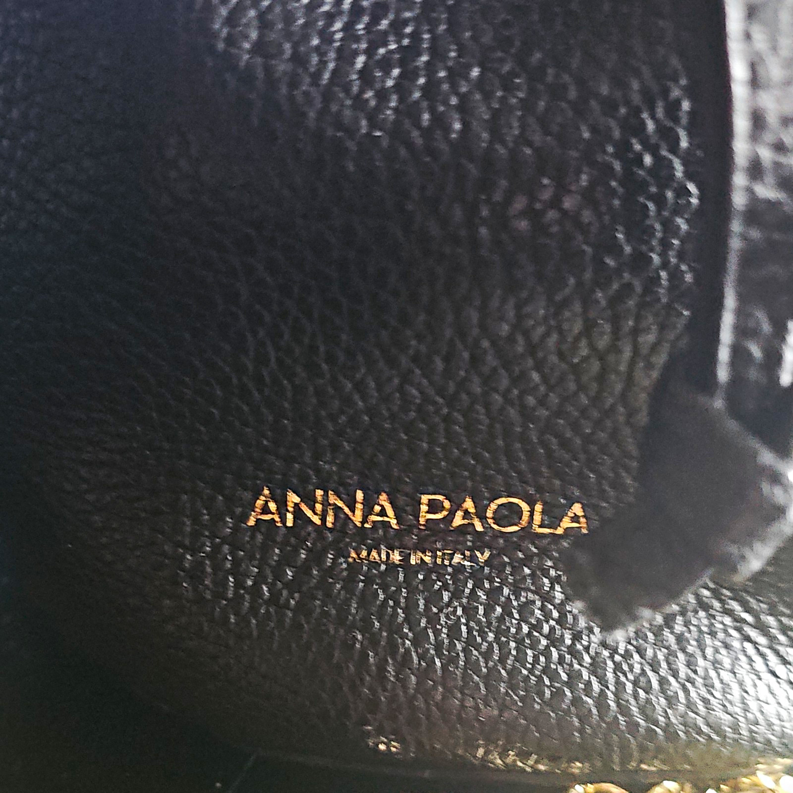 Anna Paola Black Pebbled Bucket Bag Drawstring w/ Gold Chain, Detachable Strap