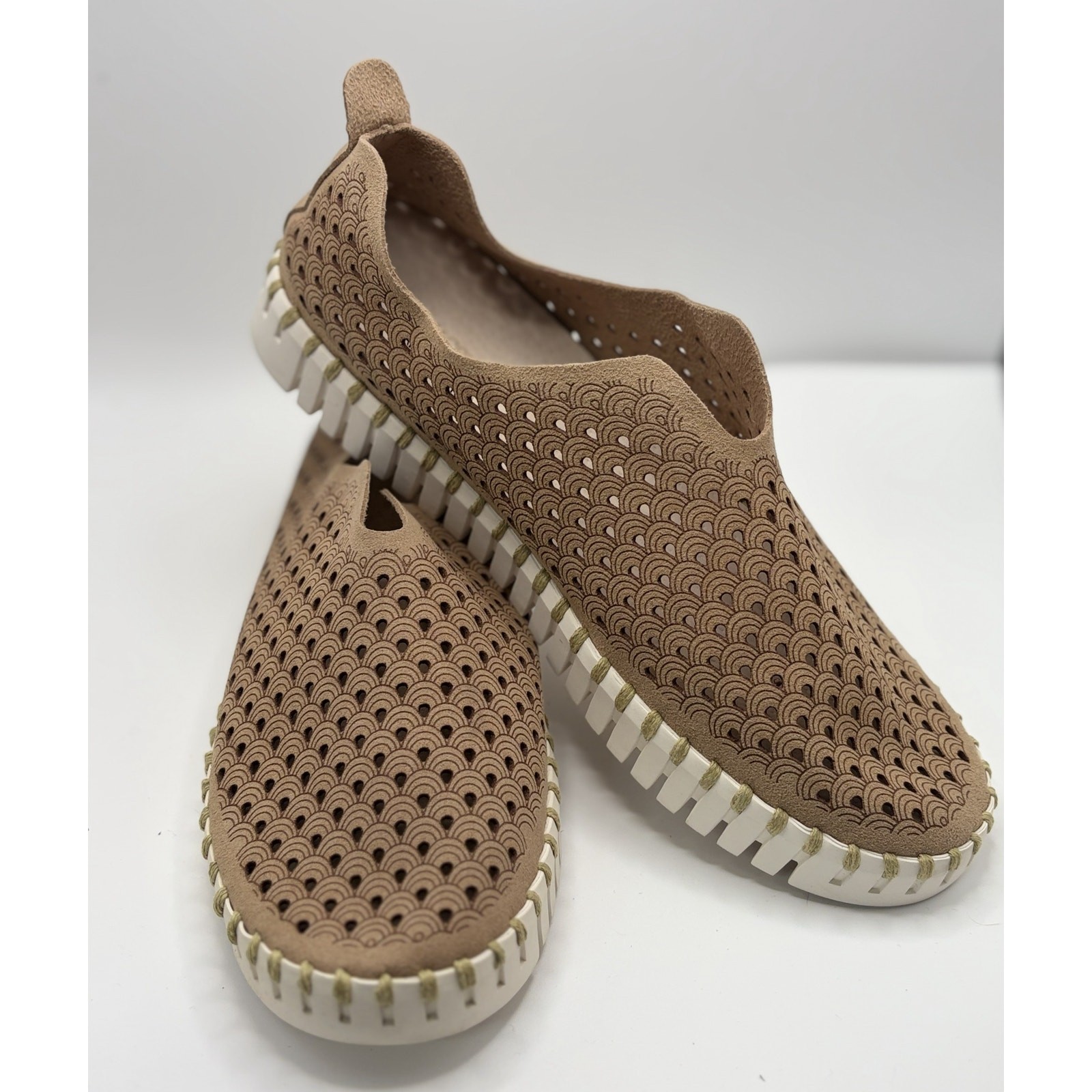 Ilse Jacobsen Hornbæk Tulip Latte Laser Cut Slip-On Flats EU 40 US 9-9.5 Comfort