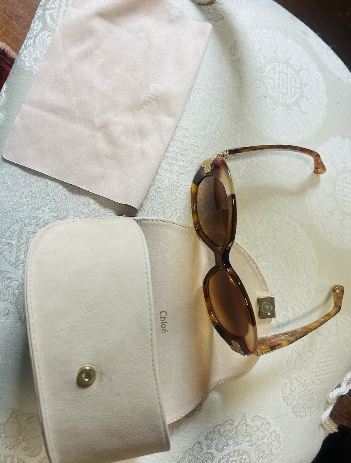 Chloé Women’s Oversized Tortoise Shell Brown Gradient Sunglasses UV400 135mm