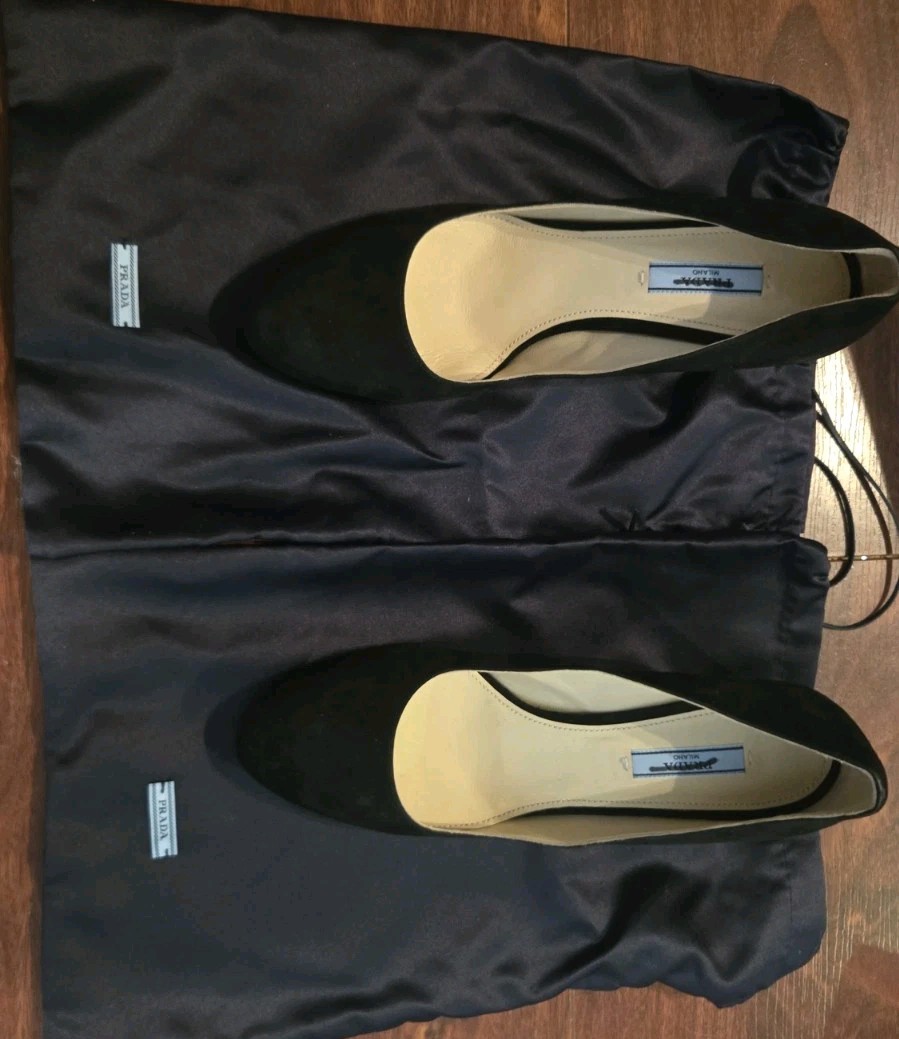 Prada Black Suede Pumps Womens US 7 EU 37 Heels Italy w/ Box Dust Bags