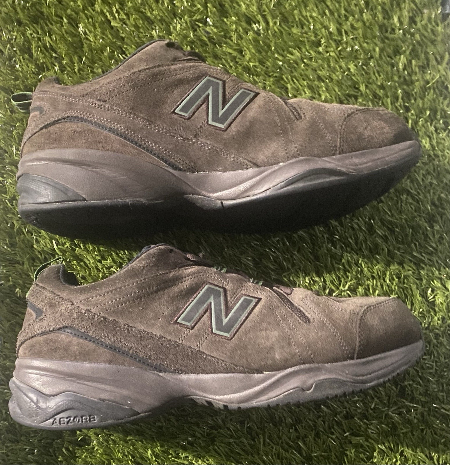 New Balance 608v4 Shoes Mens 12 4E Brown Walking Comfort Shoes MX608v4O Wide