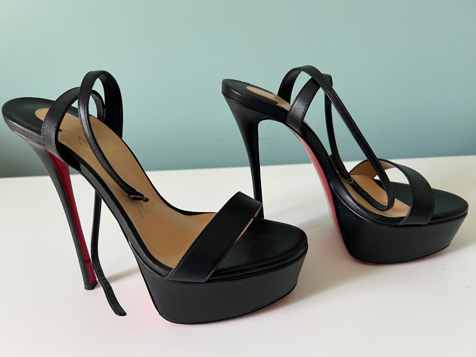 BRAND NEW CHRISTIAN LOUBOUTIN LOUBI QUEEN ALTA PLATFORM SANDALS