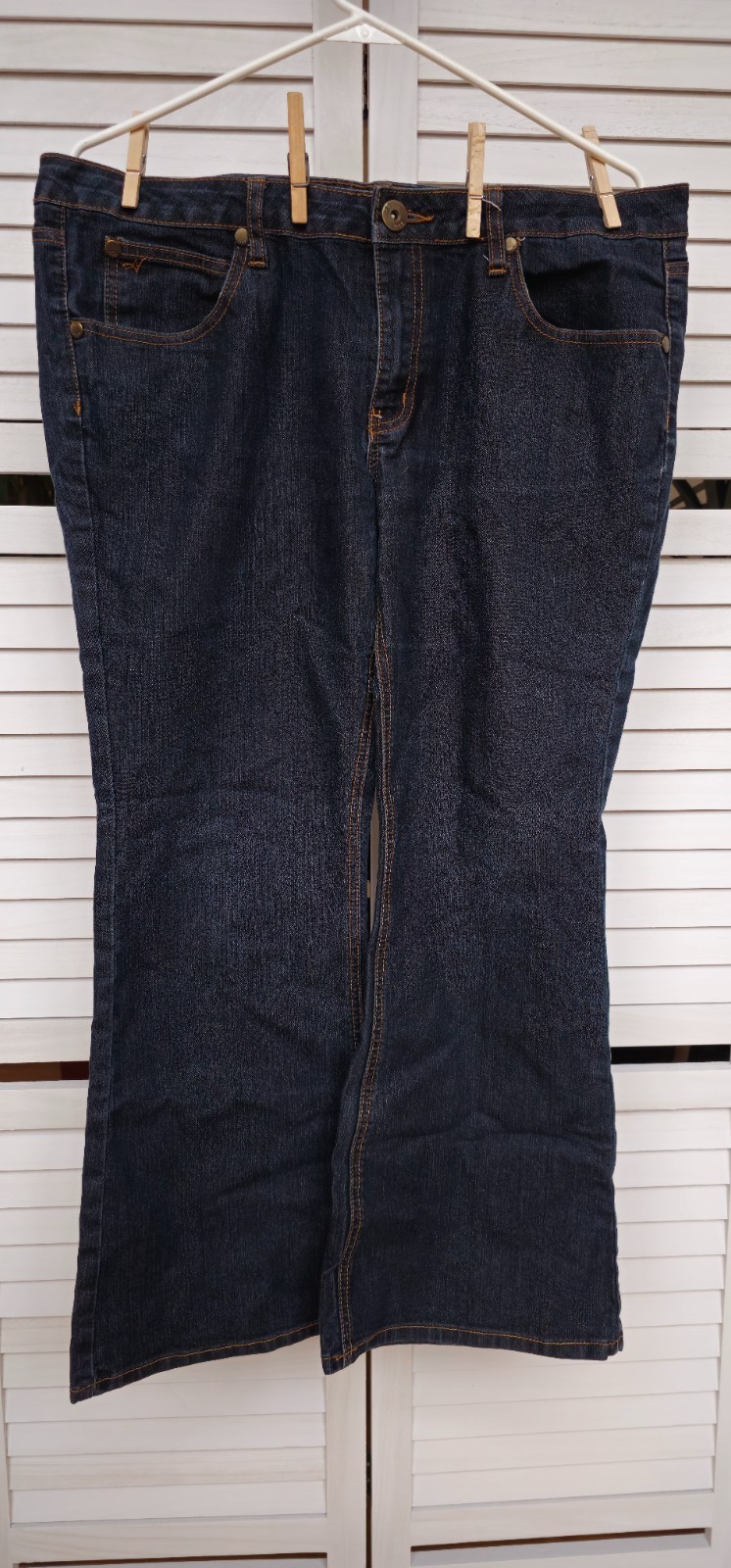 Arizona Women’s Junior Size 15 Stretch Blue Jeans… Excellent condition (P004)
