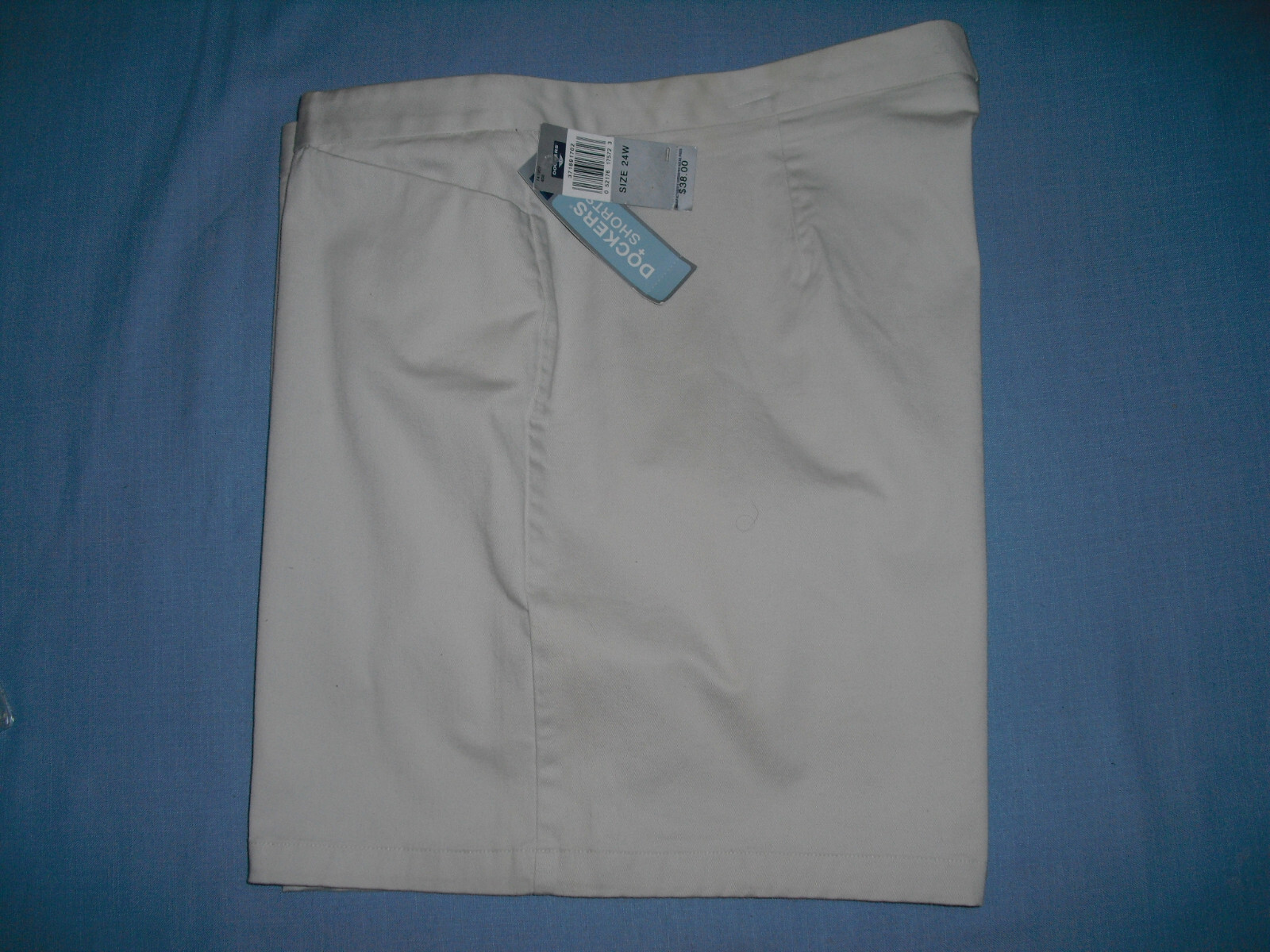 NEW NWT Dockers Stretch Womens Shorts Sz 24W lt tan