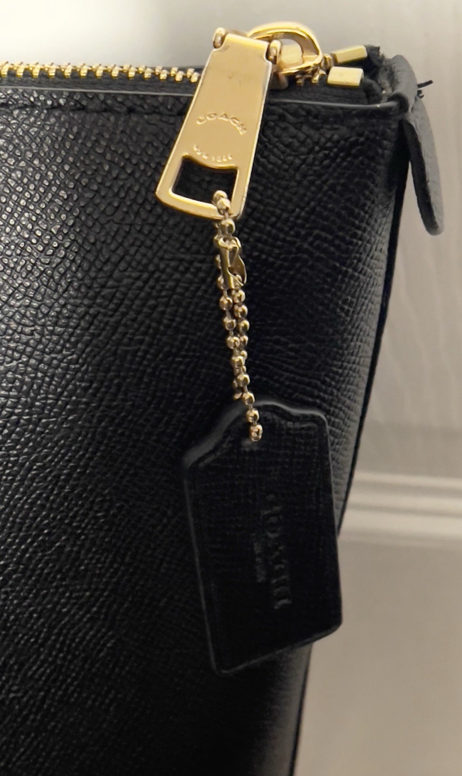 COACH CLASSIC Crossgrain Leather GALLERY Black & Gold Tote F79608 VGC