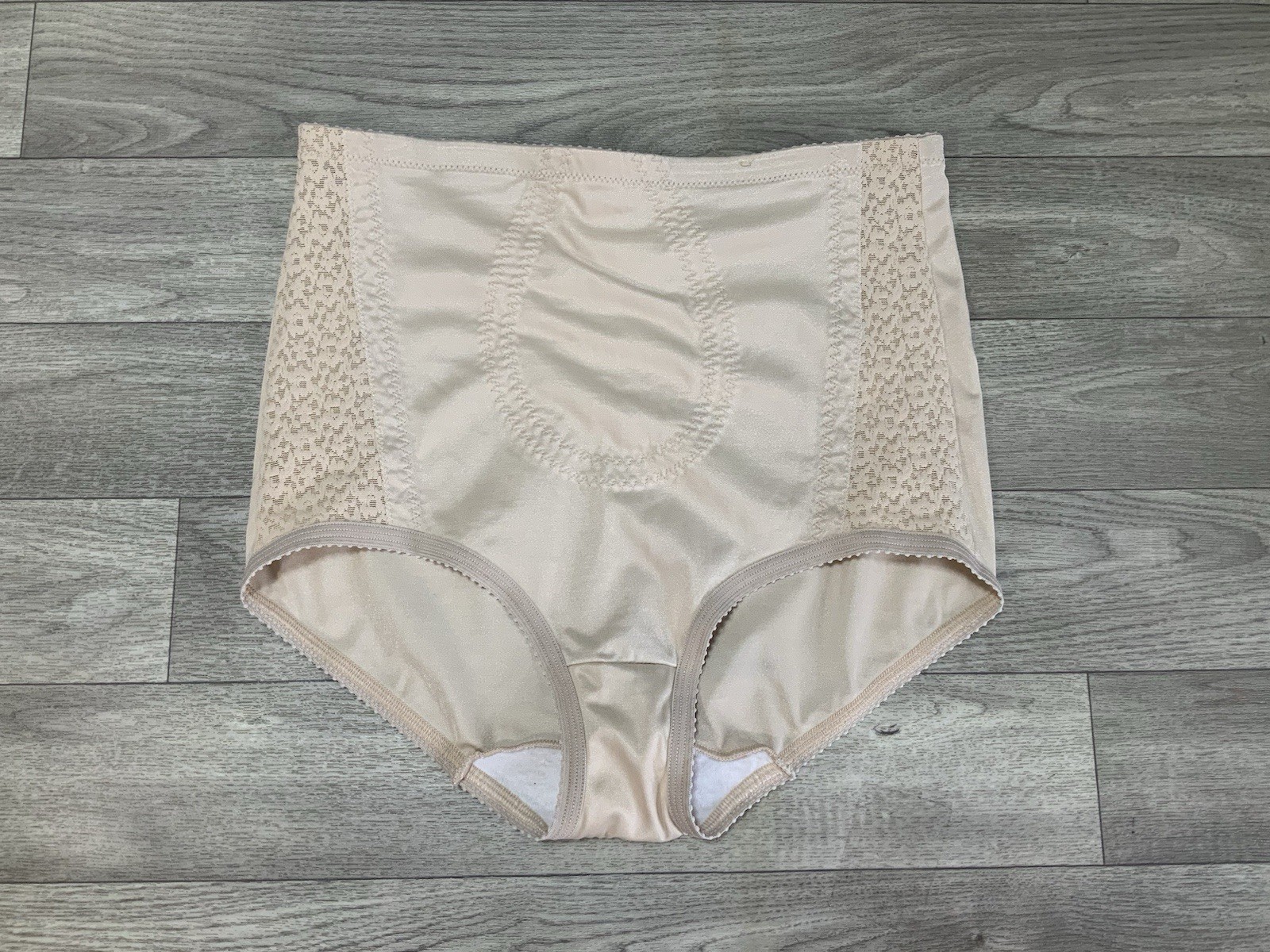 Vintage Shapewear Girdle Shaper Tummy Control Brief Size 40 Beige