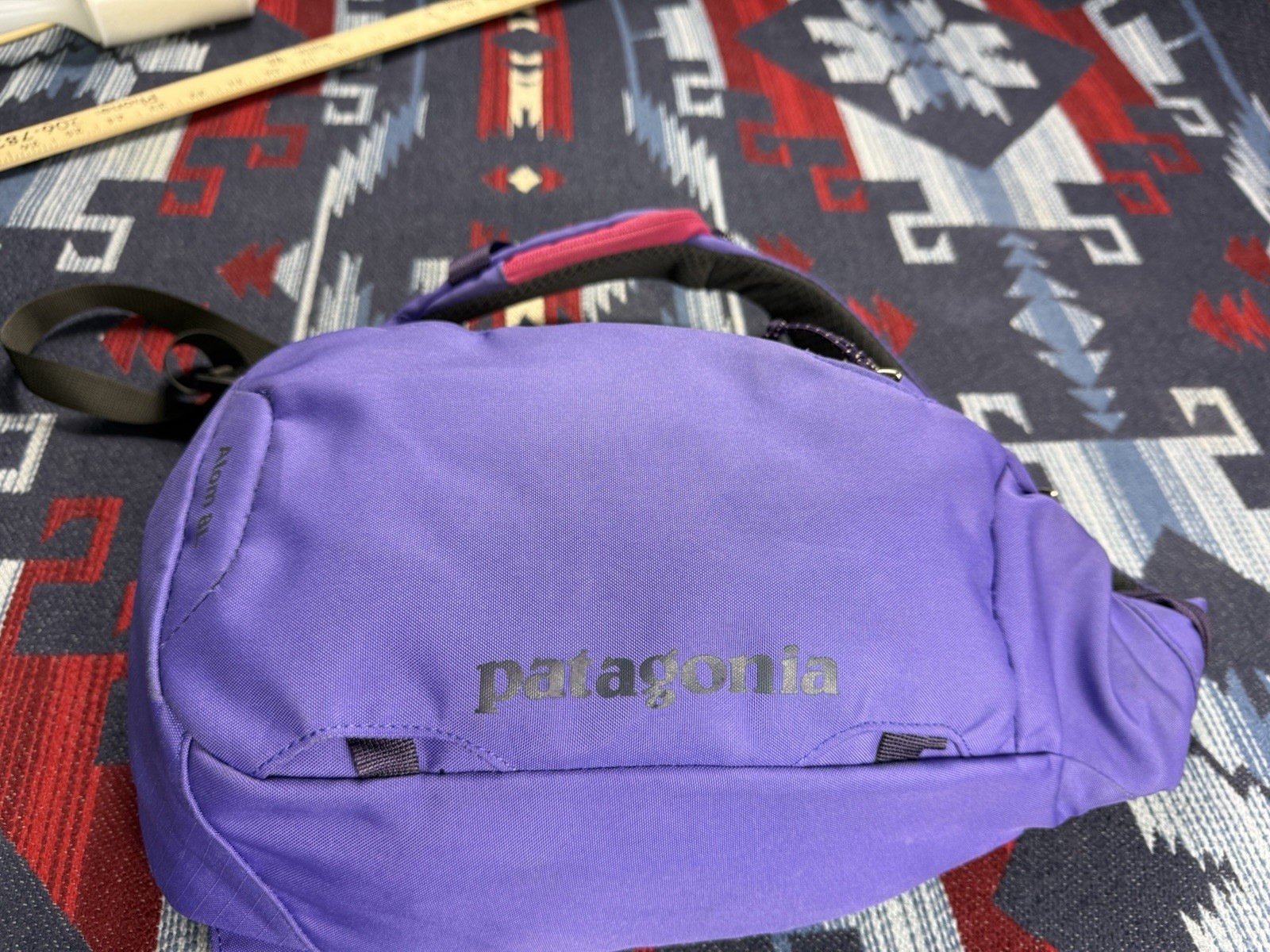 Patagonia Atom Sling 8L Women Bag Outdoor Purple Violet Rare Color Carry On Pack