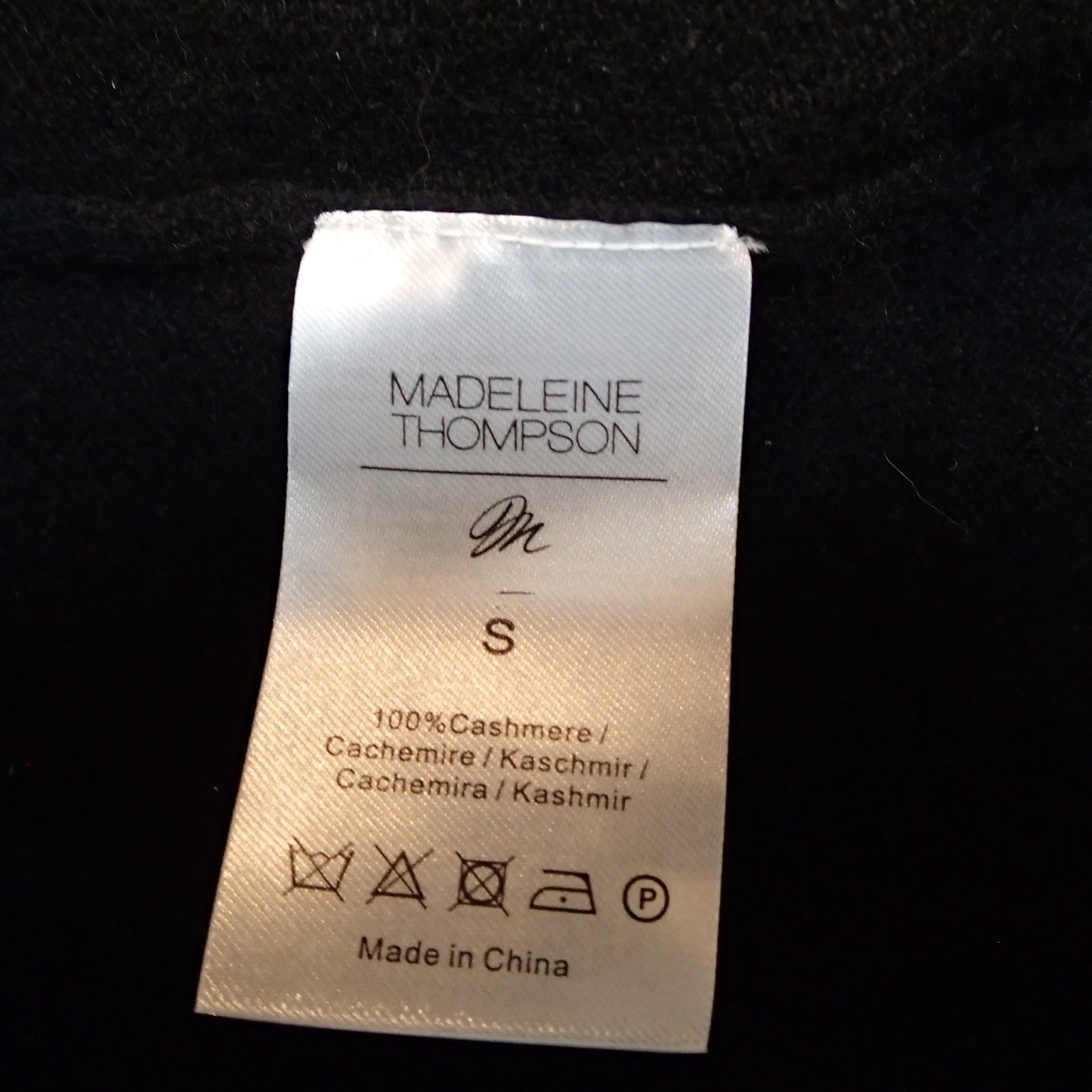 Madeleine Thompson black Cashmere Cardigan Long Sleeve sz S sweater belt pockets