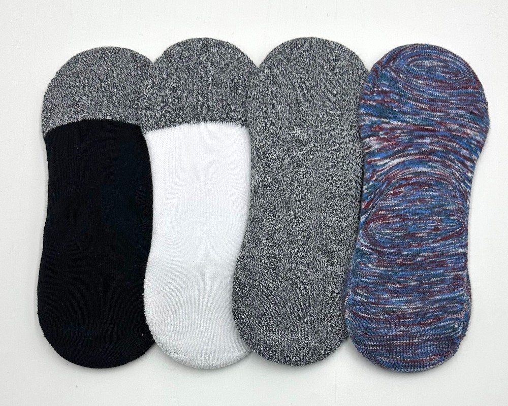 4 pairs Men’s Cushioned No Show Socks 4 Colors Mix Size Med Classics BOMBAS