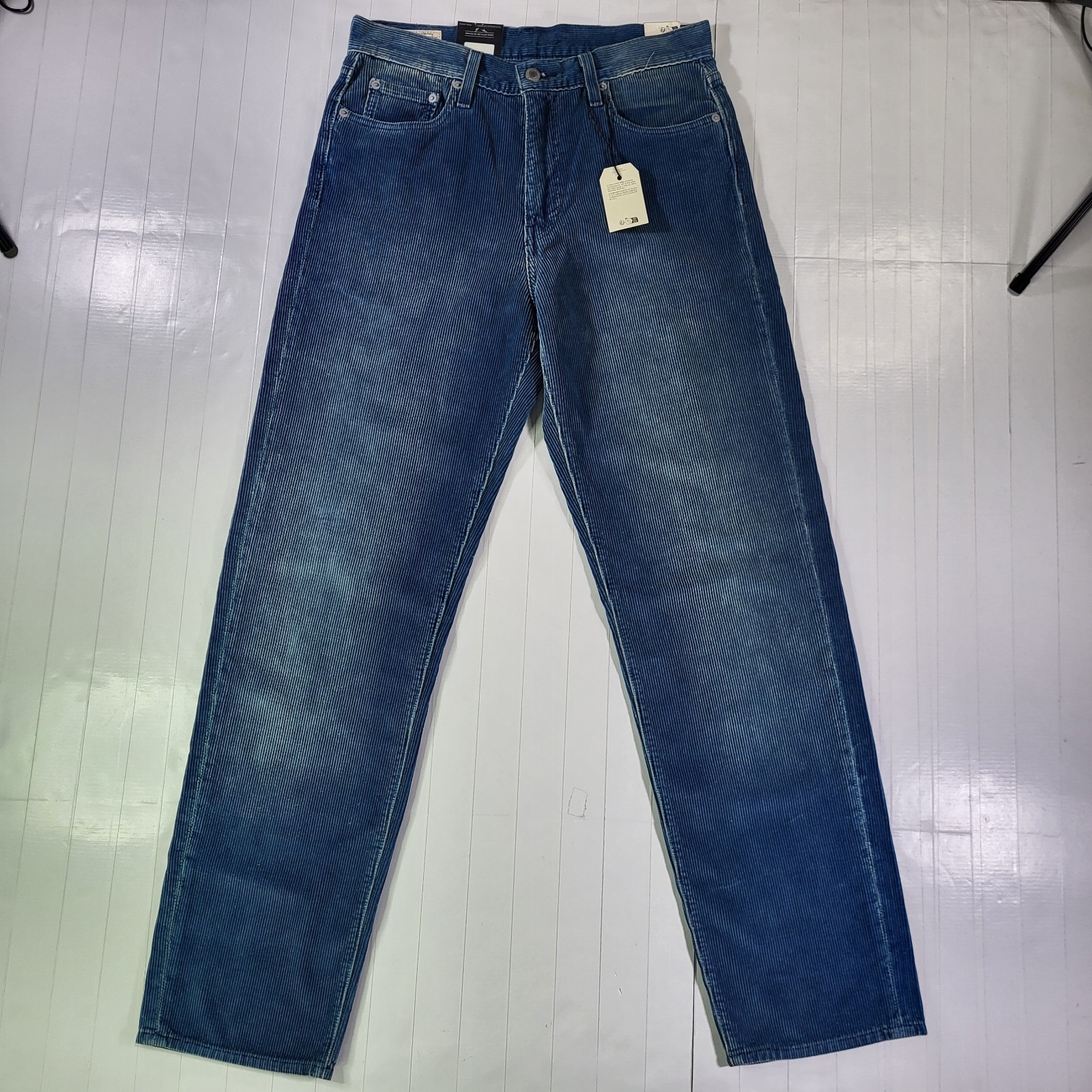 Levis Premium 568 Corduroy Jeans 30×34 New Loose Straight Men’s Blue New W Tags