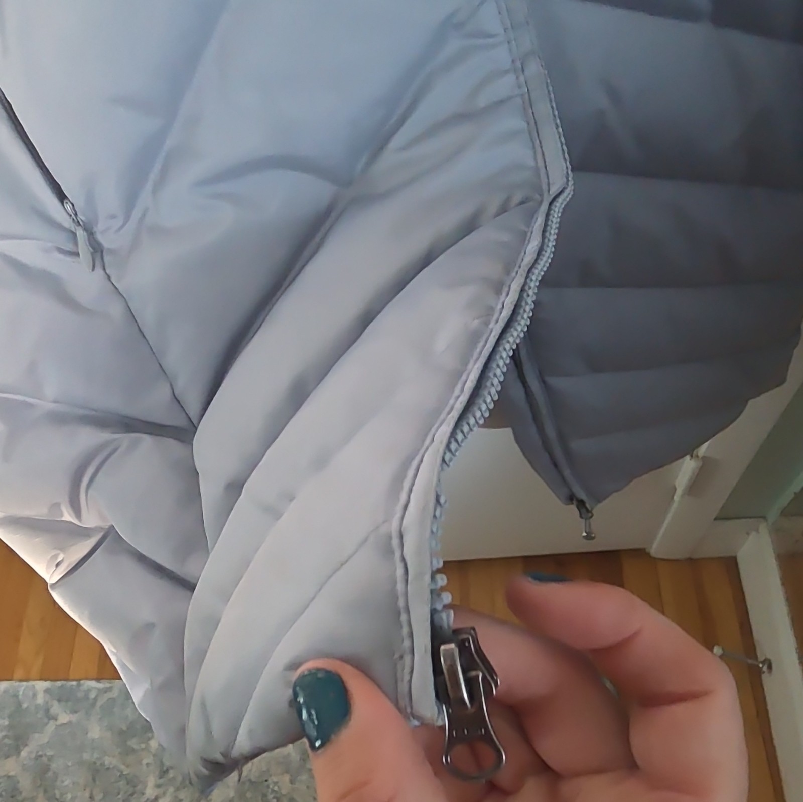 Womens Eddie Bauer Down Insulated Hooded Zip Puffer Coat Gray L