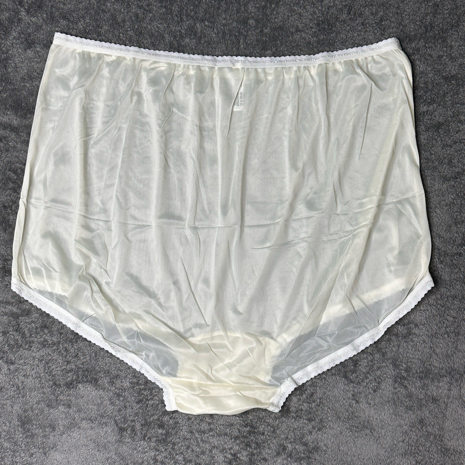 3 PAIR Bali Vintage Full Cut Silky Nylon Panties Ivory Briefs 23467 Size 14 NEW
