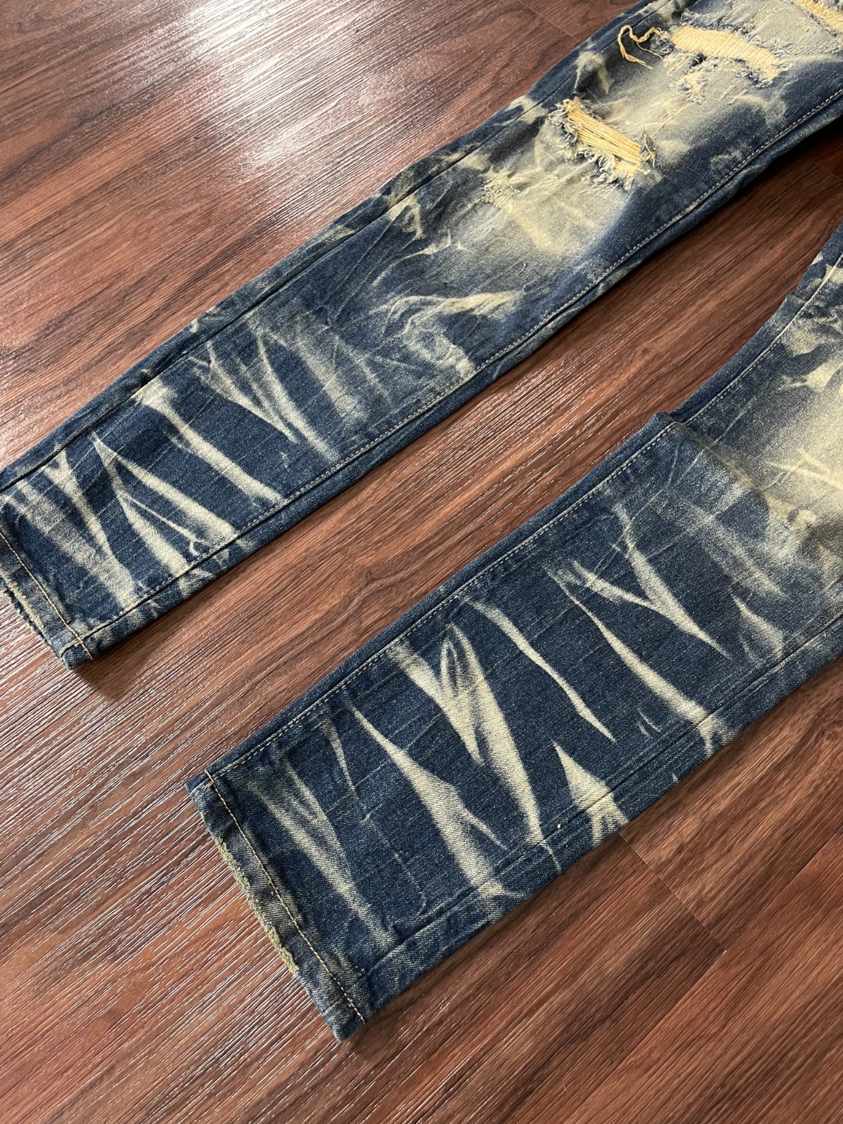 NEW purple Brand Bleached Distressed Jeans Frayed Blue Straight Fit