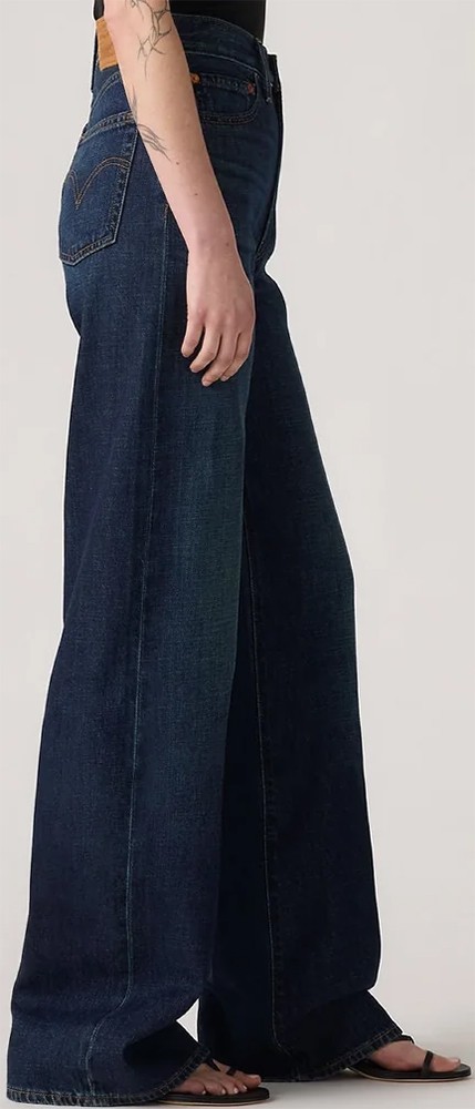 NWT Levi’s Premium Women’s Ribcage Wide Leg Women’s Jeans 26×32 A60810037