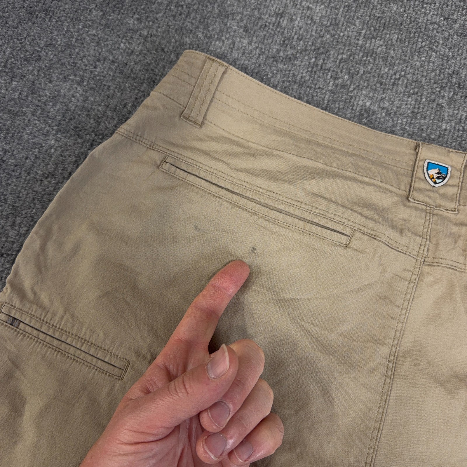 KUHL Shorts Men 36 Khaki Tan Outdoor Cargo Resistor Lite Chino 10″ Inseam