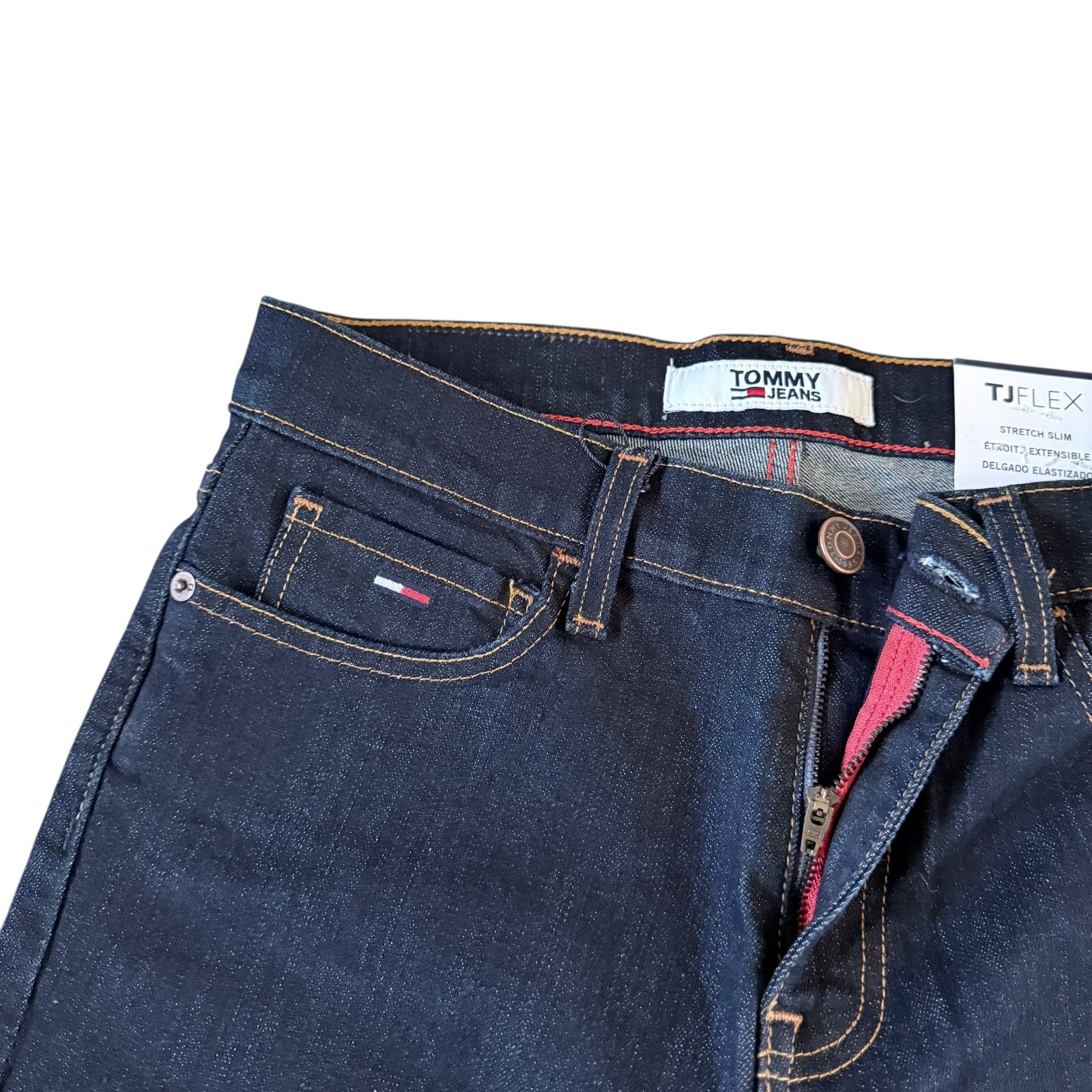 NWT Tommy Hilfiger Men’s Stretch Denim Slim Fit Slightly Tapered Leg Rinse Jeans