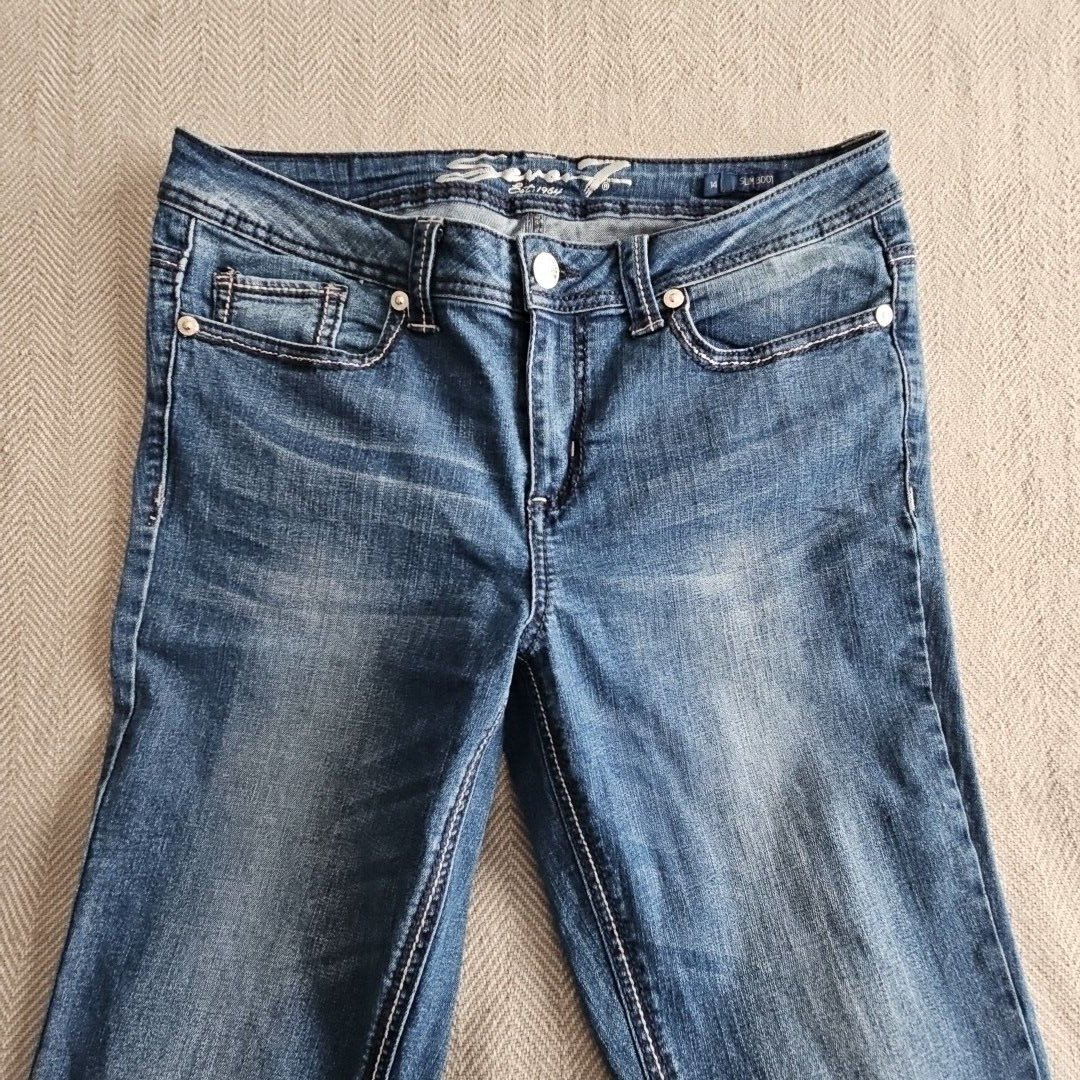 Seven7 Jeans Women’s Size 14 (32×26) Blue Slim Boot Embroidered Pockets