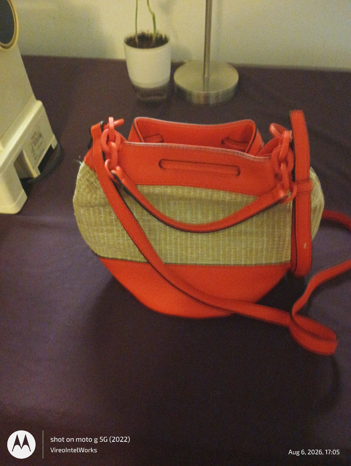 Simply Vera Wang Orange Tan Woven Straw Bucket Bag Colorblock Drawstring Purse
