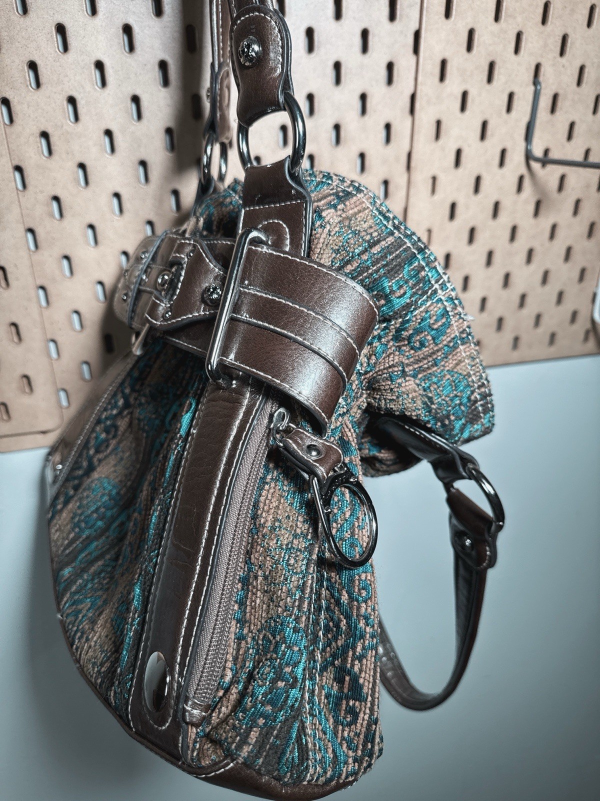 Brown Teal Geometric Shoulder Bag Zip Top Silver Hardware Lined Inner Pockets