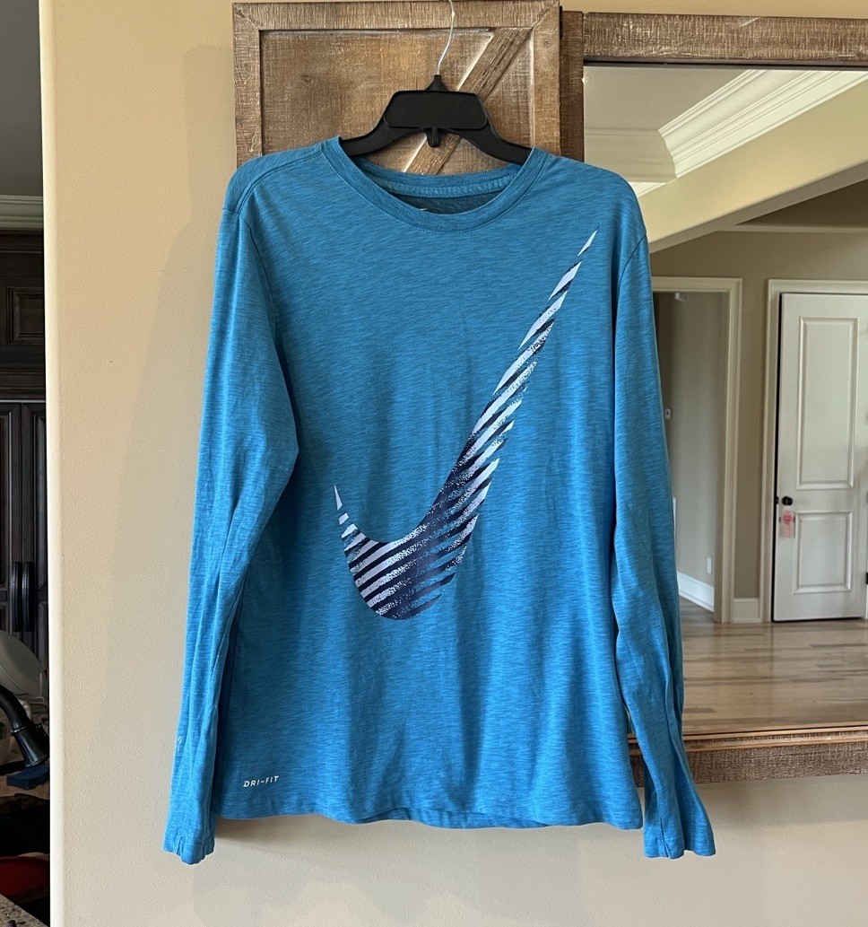 Nike Dri Fit Blue Lightweight Long sleeve Men’s Medium