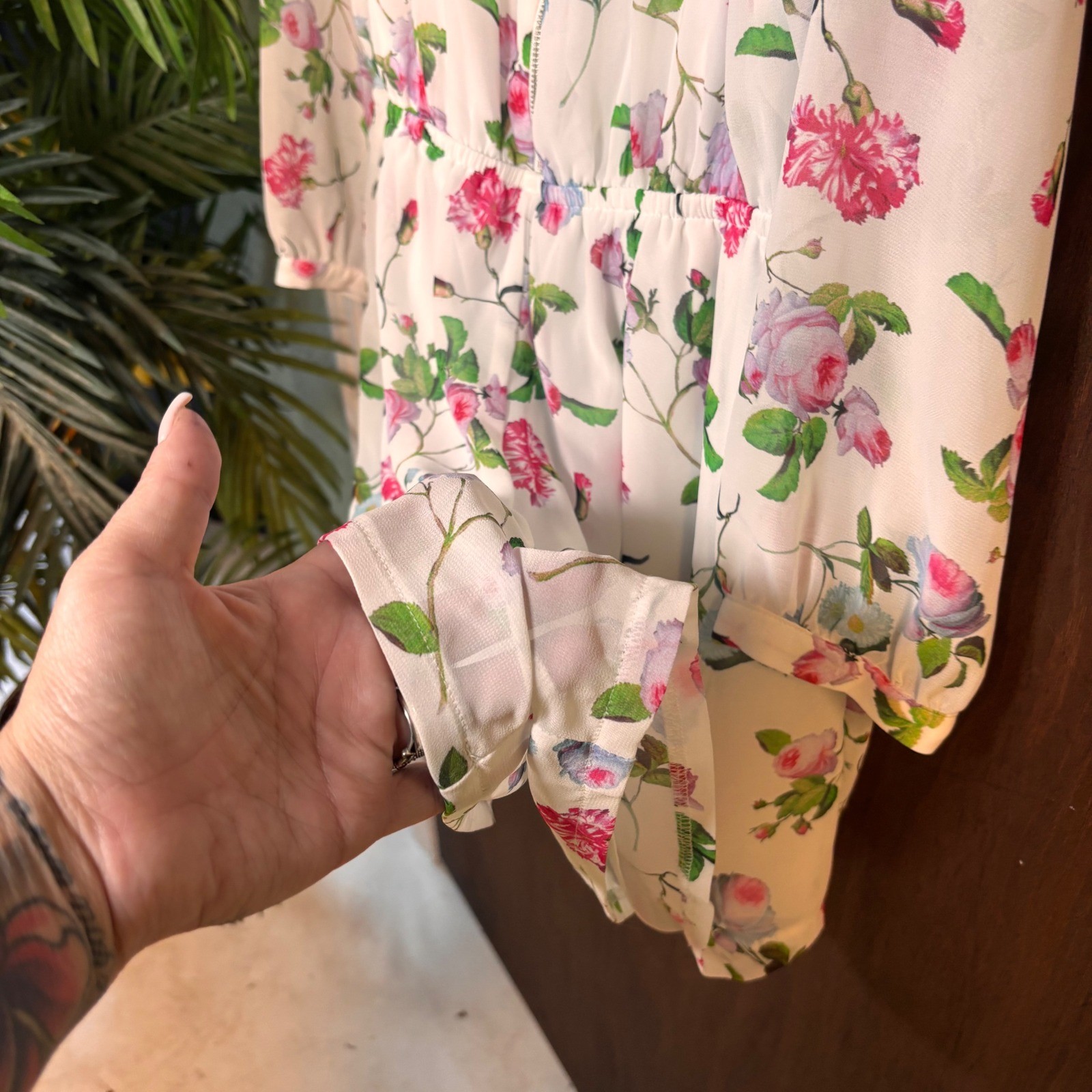 Express Floral Long Sleeve Romper Dress White Pink Roses Size L