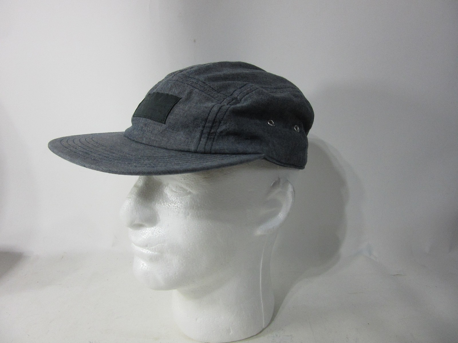 On Running Hat Cap Gray 5 Panel Strap Back Athletic Outdoor Lightweight Hiking