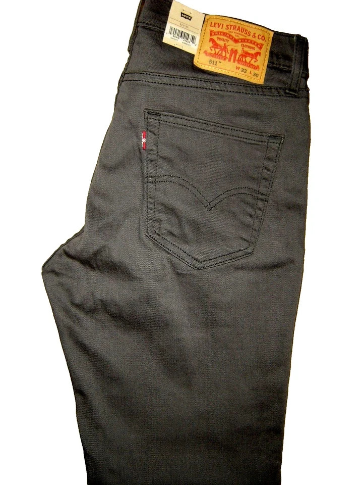 NWT Levi’s 511 jeans 33 x 30 Slim Fit Retail $80 Style # 04511-2272