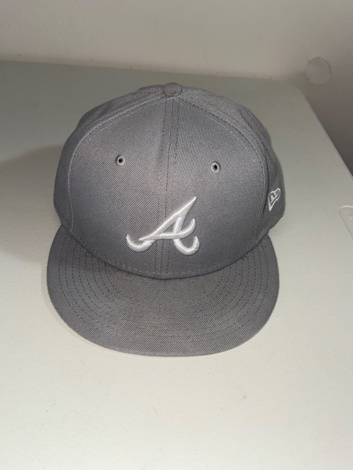 34 Hat Cap Lot New Era Nike NFL MLB NBA NHL Carhartt Patagonia Reseller