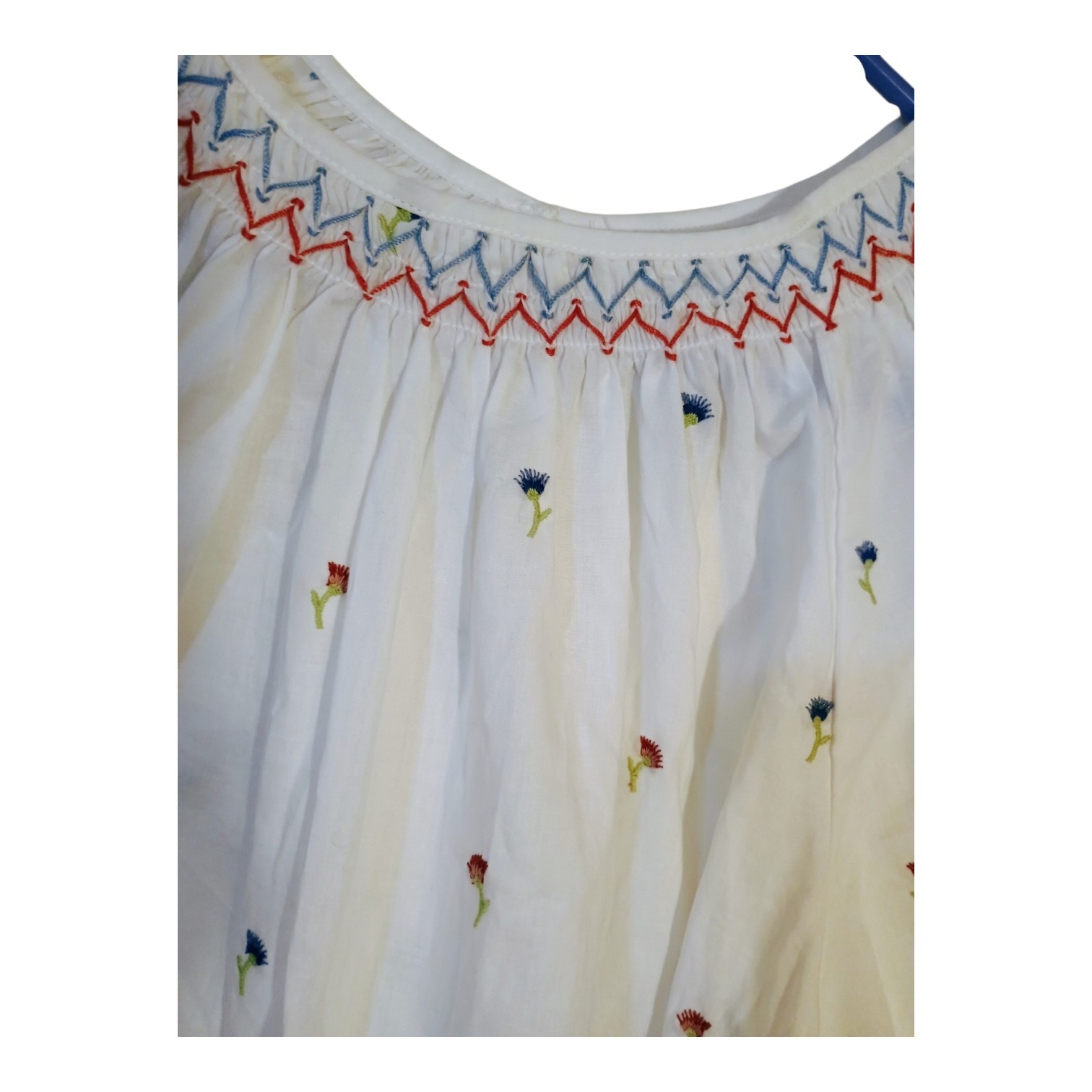 a.n.a Woman’s 2X White Cotton Peasant Embroidered Delicate Flowers Smocked Top