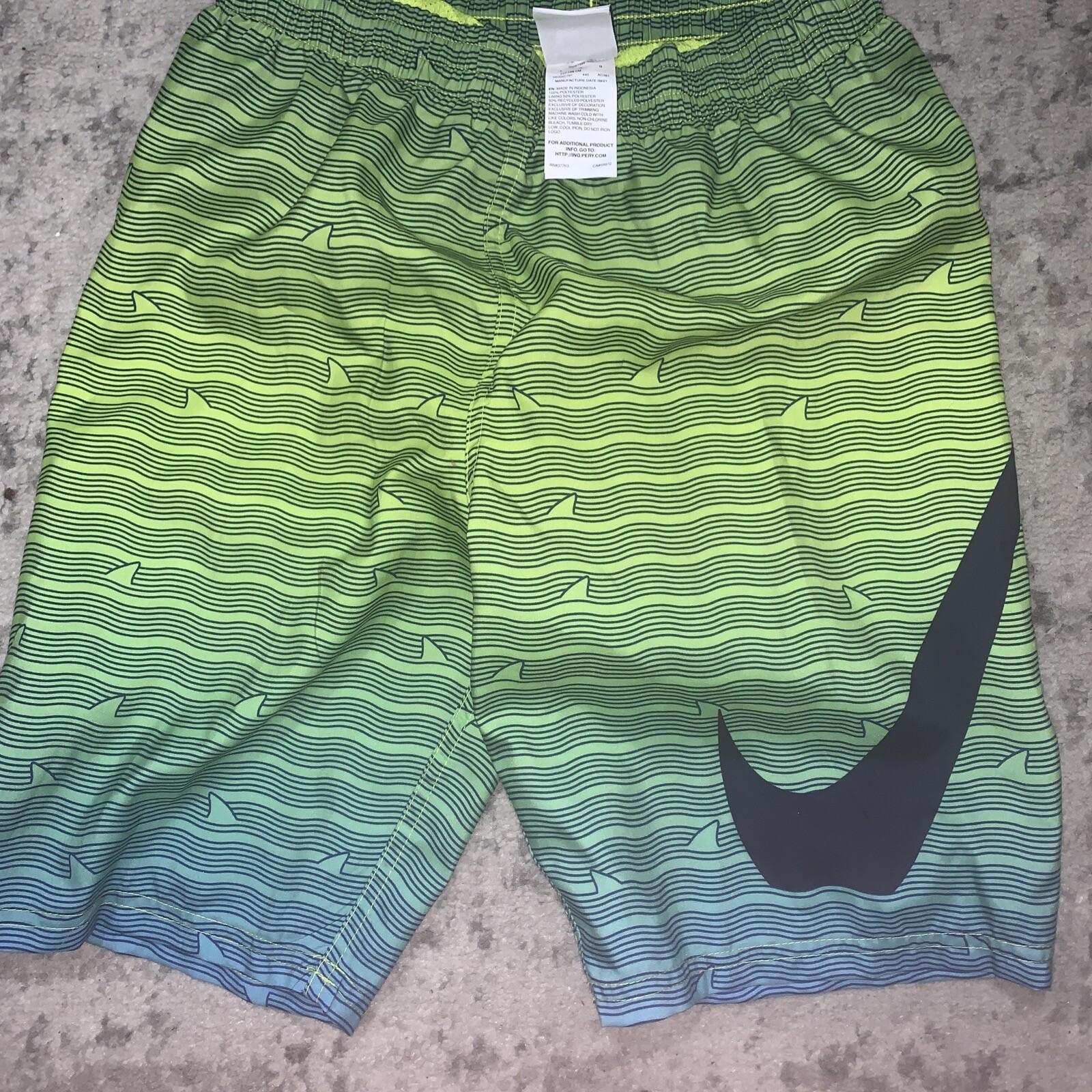 NIKE Green/Midnight Navy SHARK STRIPE BREAKER 8″ VOLLEY SWIM SHORTS BOYS L LARGE