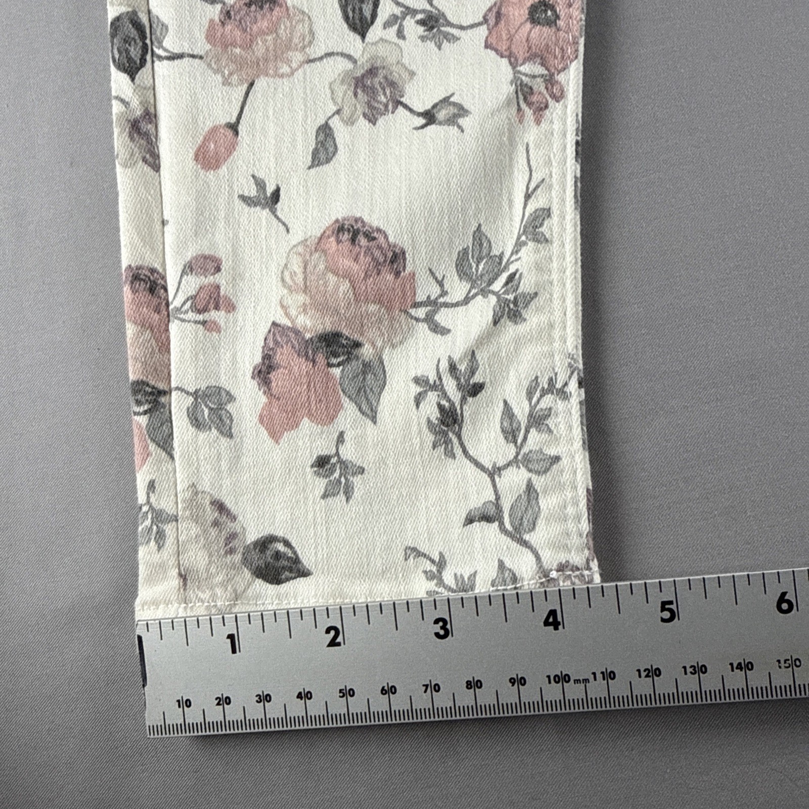 HUDSON Nico MidRise Super Skinny Jeans Suay Pink Floral Print Ankle Size 26