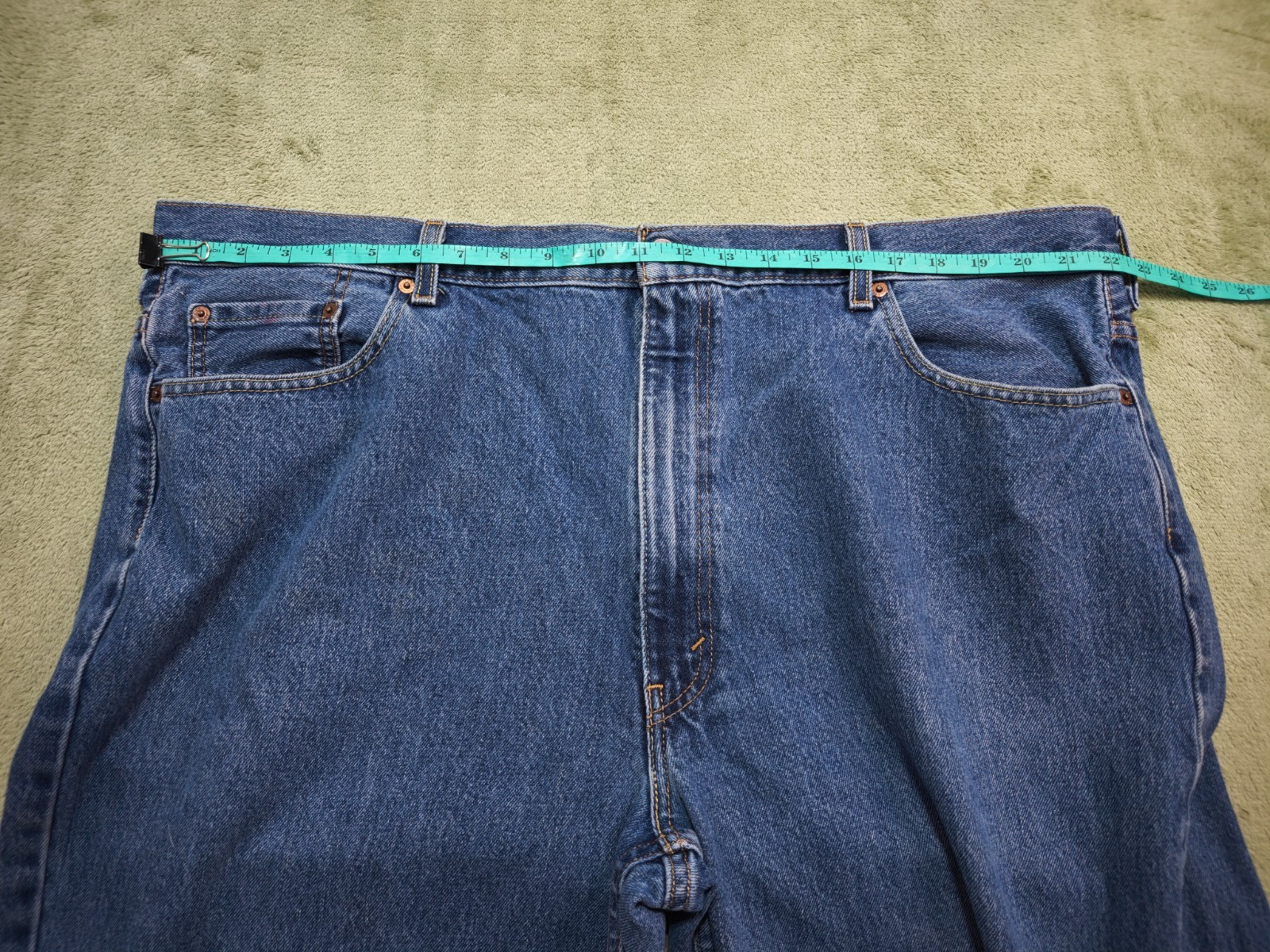 Levis 550 Relaxed Fit Jeans Mens 46×32 Medium Wash Blue Made in USA Vintage Deni