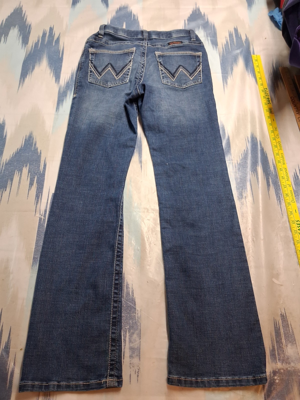 Wrangler Willow Ultimate Riding Jeans Measure 28×31 Boot Cut Medium Wash