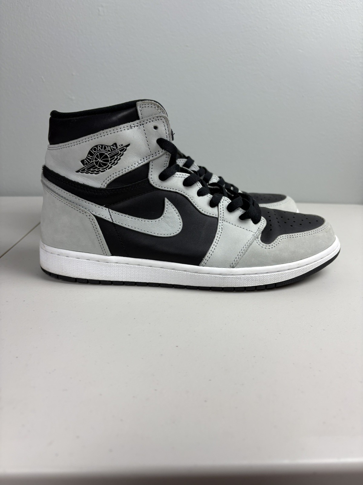 Jordan Air Jordan 1 Retro High OG Shadow 2.0 Men’s Leather High Top 555088-035