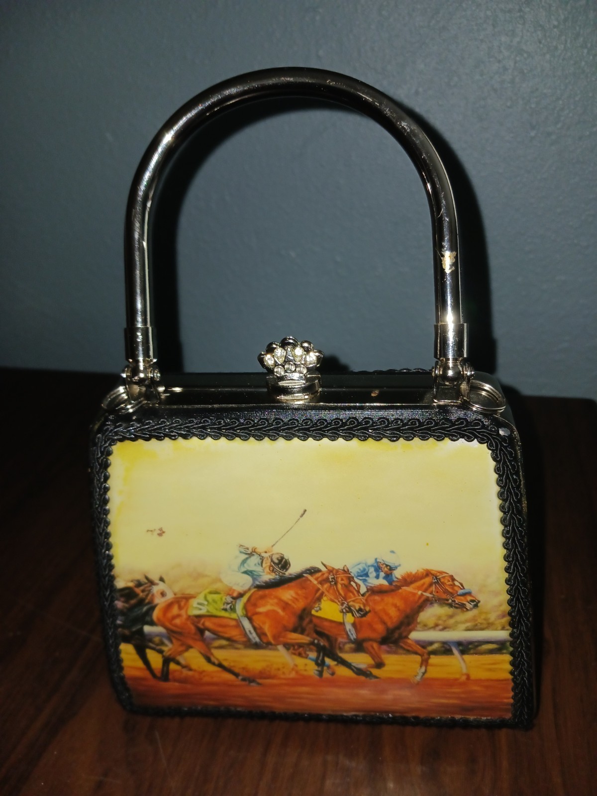 Vintage Style Box Bag Hard Case with Horse Racing Scene 5 x 6 inches