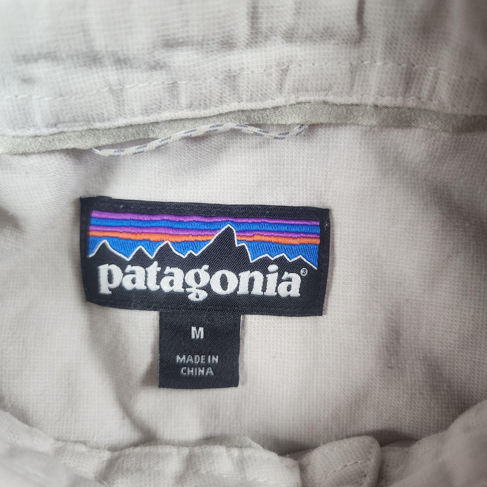 Patagonia Cayo Largo Shirt Mens Medium Beige Solid Short Sleeve Outdoor Hemp