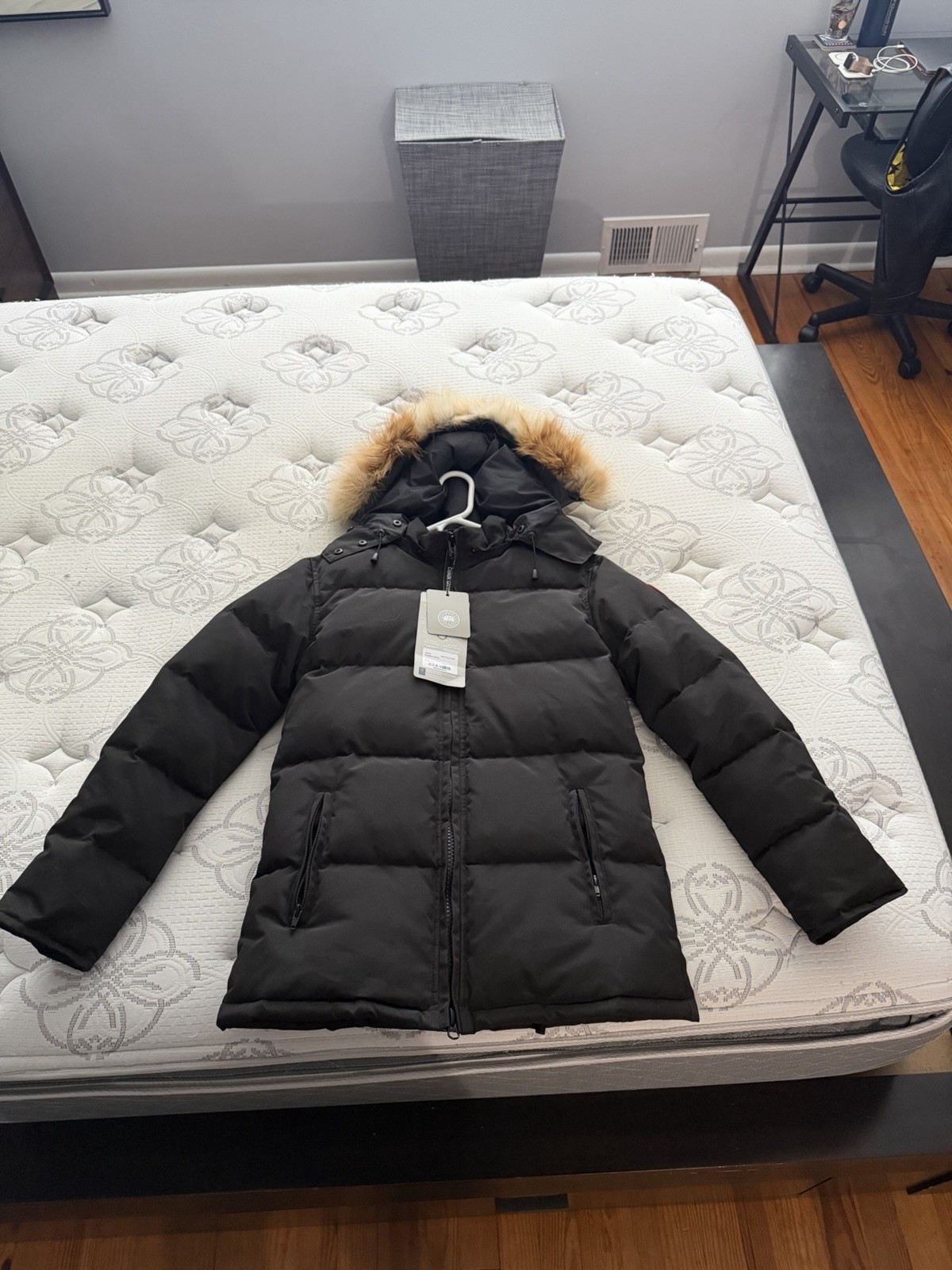Canada Goose Chelsea Parka 3804L w/ Tags