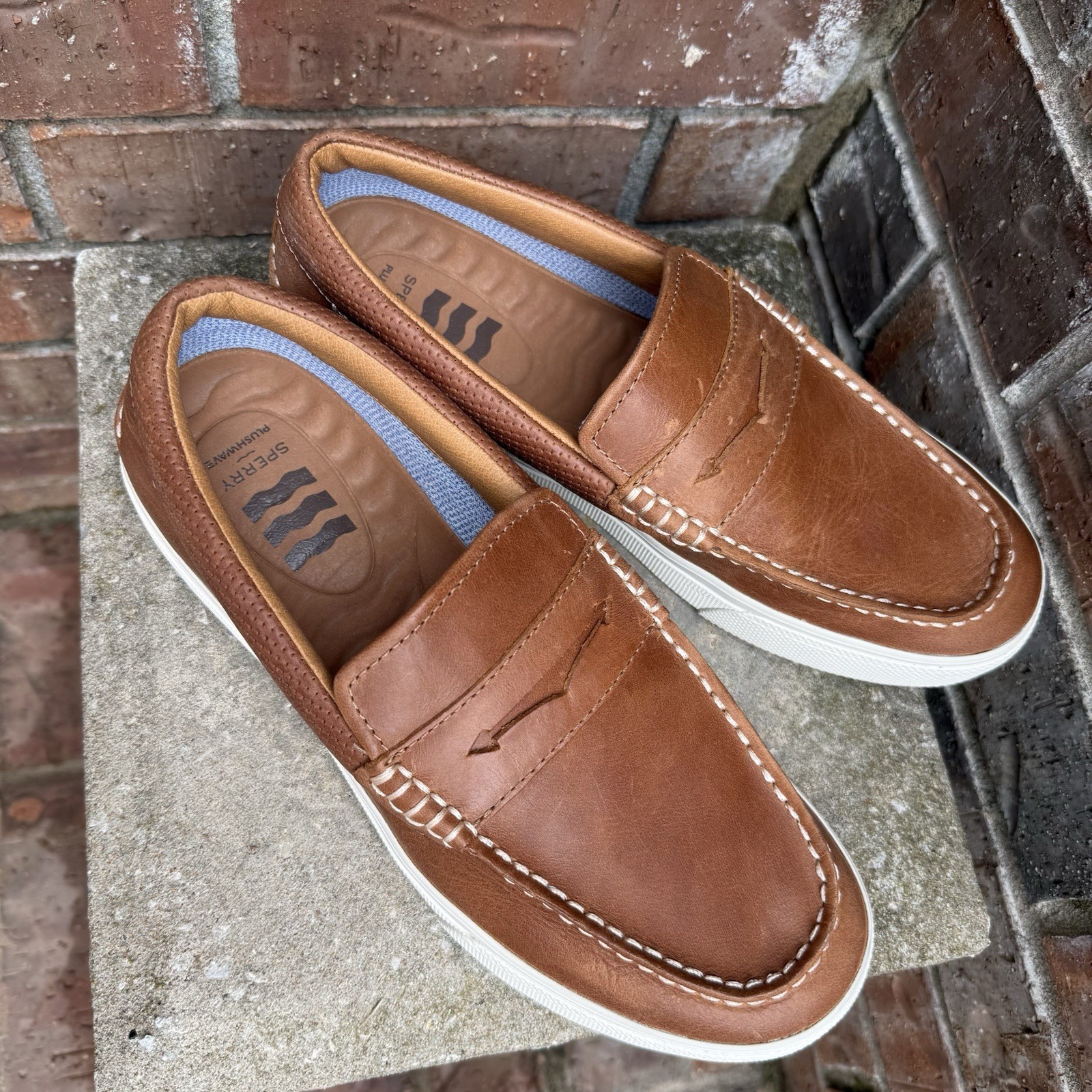 Sperry Men’s Authentic Original Plushwave Penny Boat Shoe Cognac New Size 8