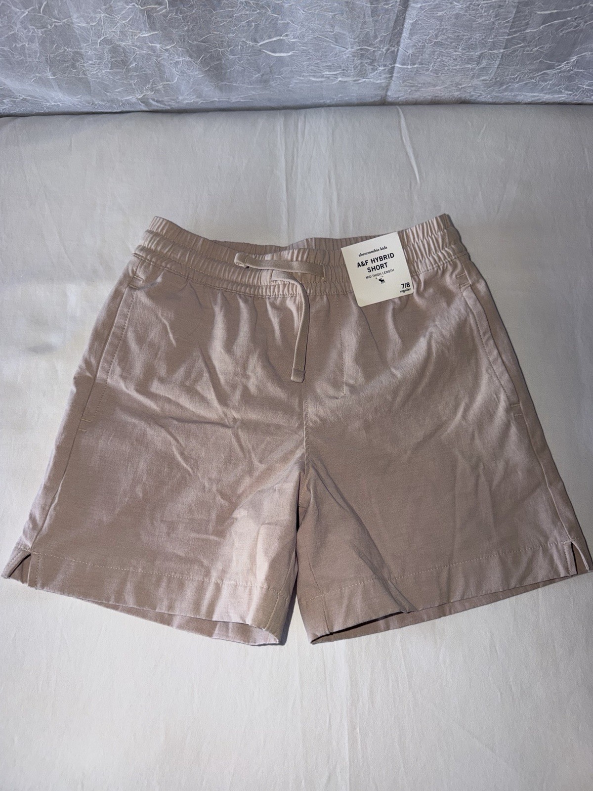 Abercrombie Kids Boys Hybrid Short 7/8 Mid Thigh Length Khaki Elastic Waist NWT