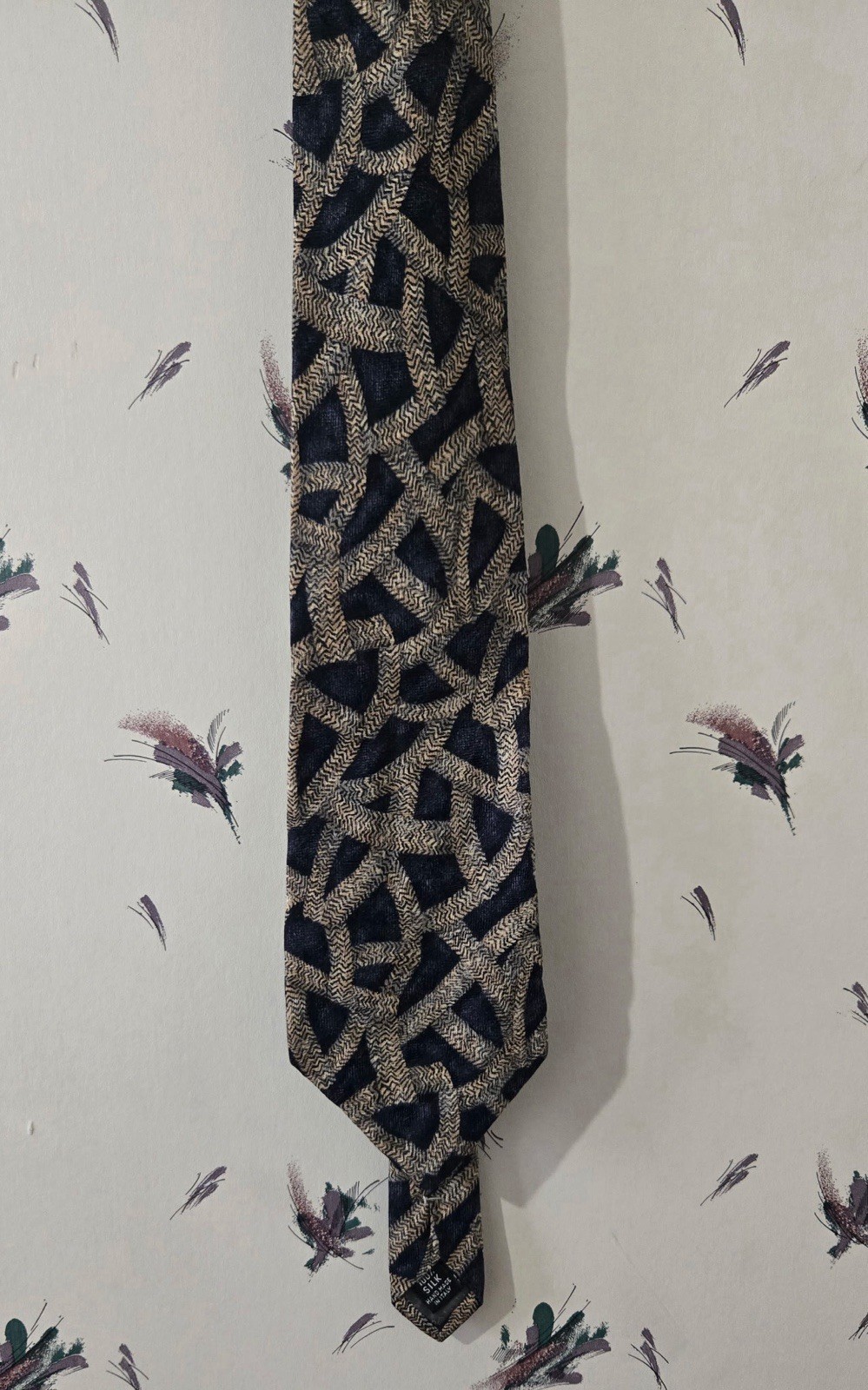 Lamberti Men’s 100% Silk Geometric Pattern Tie Necktie Beige Blue