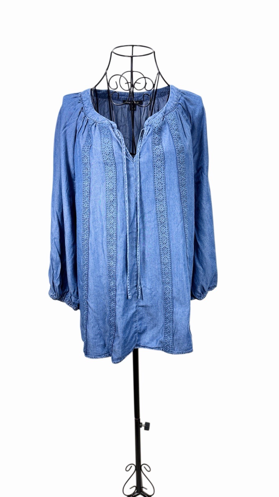 Robert Louis XL Blue Chambray Embroidered V-Neck Long Sleeve Tunic Blouse