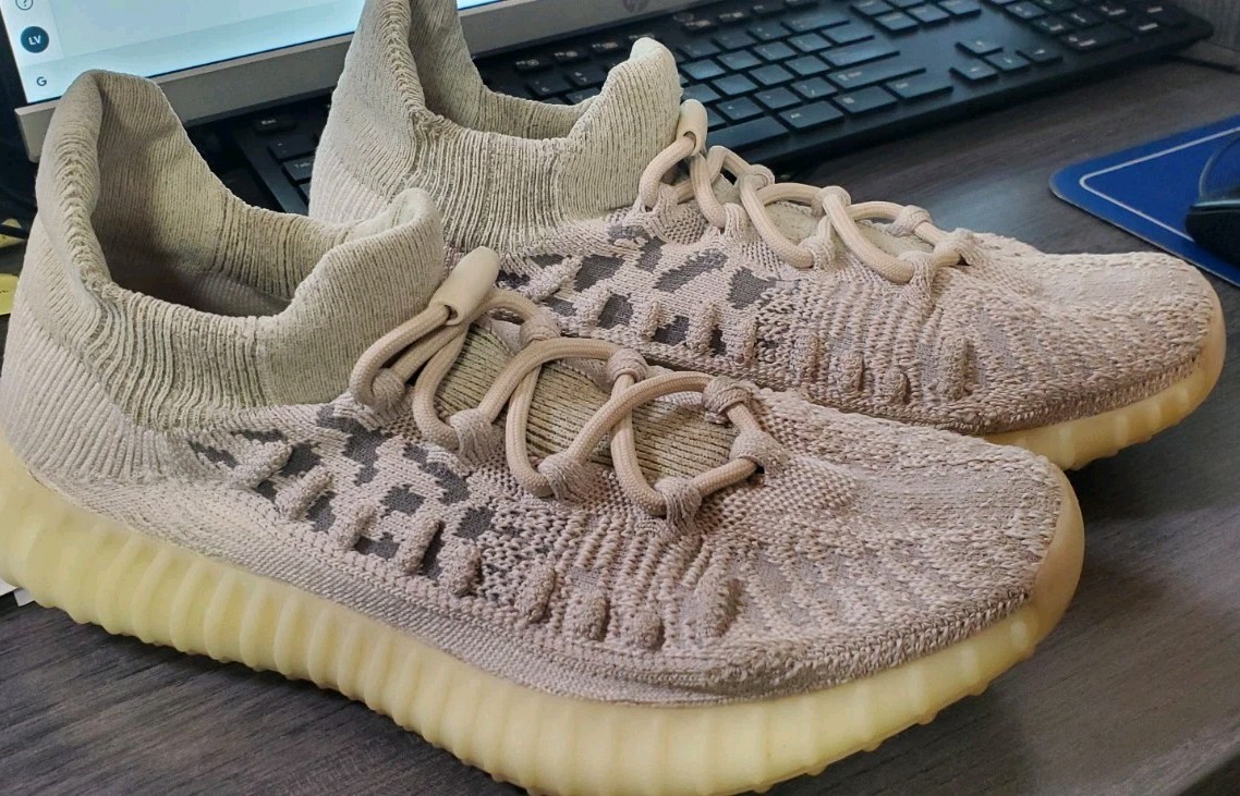adidas Yeezy Mens Boost 350 V2 7.5