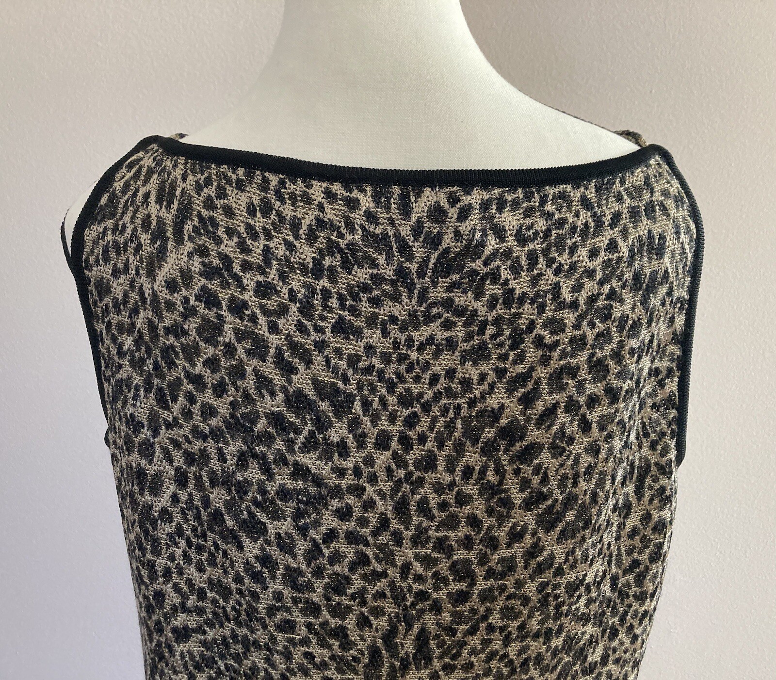 ST. JOHN Boutiques Animal Print Gold Metallic Knitted Tank Top Women’s Size M