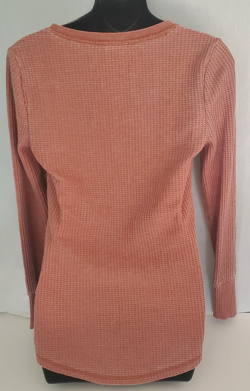 Seven7 Women’s Long Sleeve Snap Waffle Henley Sz M Camel NWT