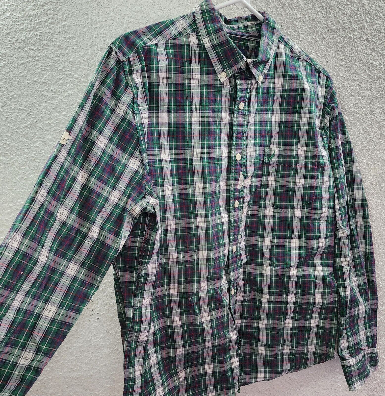 Nautica Men’s Slim Fit Wrinkle-Resistant Plaid Shirt, Green, Large**DEFECTIVE**