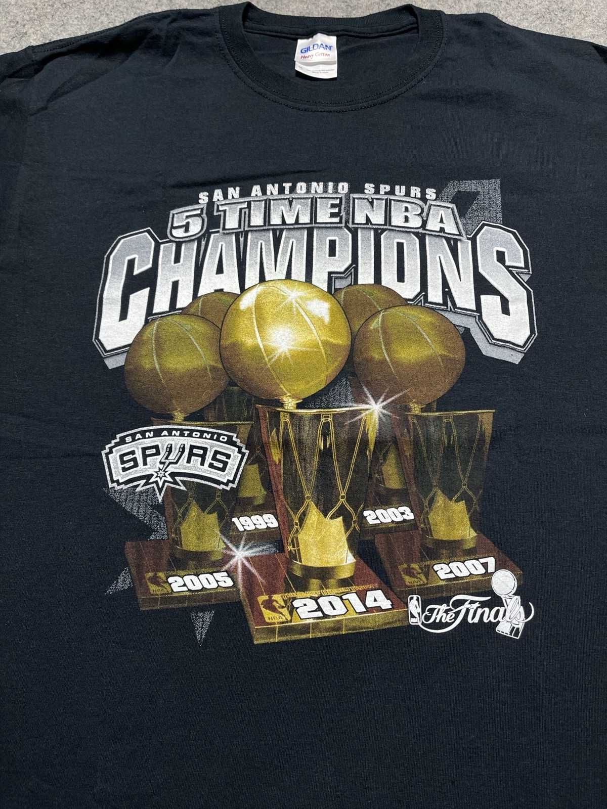 Medium San Antonio Texas Go Spurs Go 5x Champions Shirt NBA Finals Trophies
