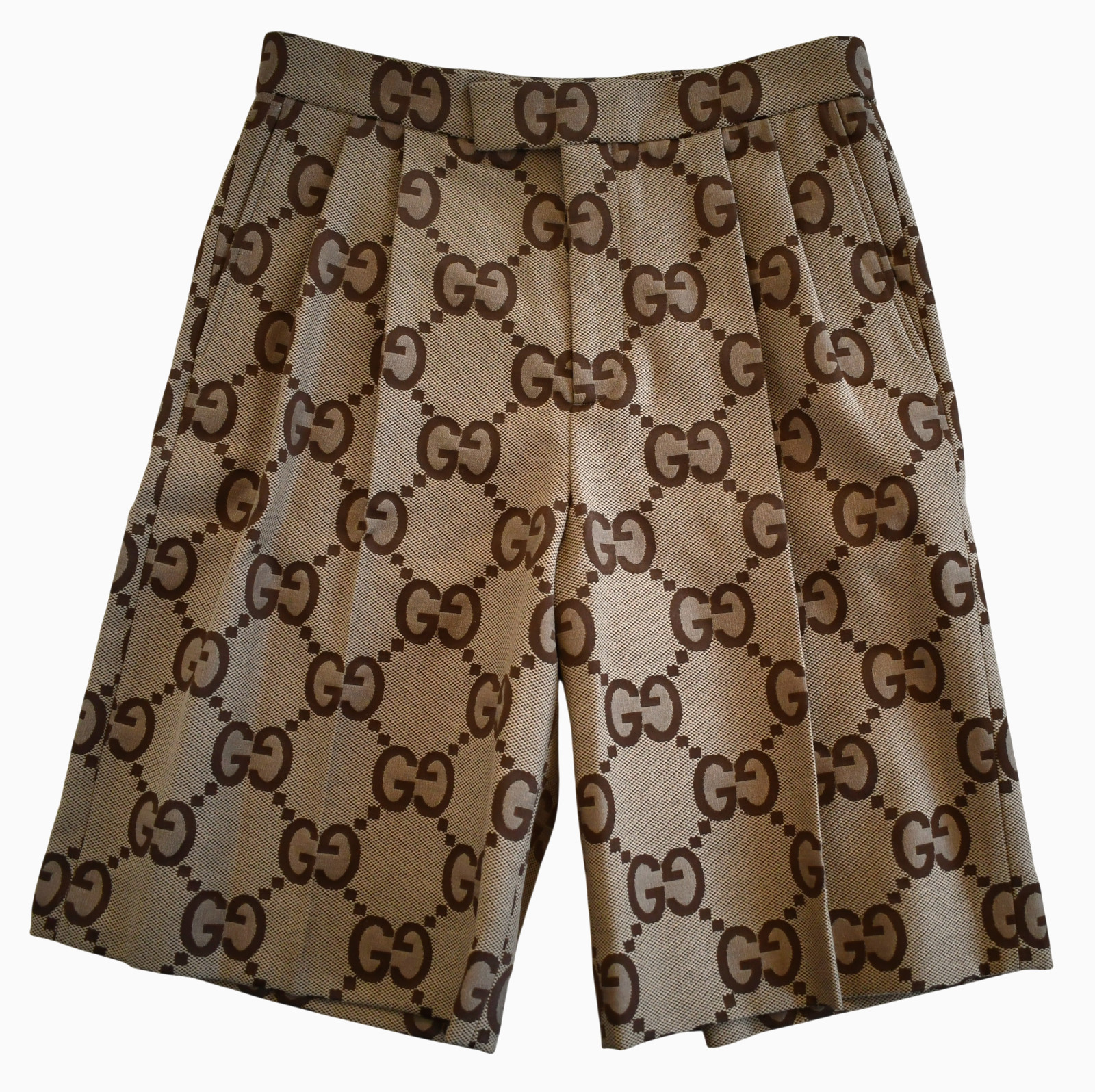 🆕️NEW Authentic GUCCI Beige/Ebony JUMBO GG Canvas Men’s Shorts IT-50 W-32″